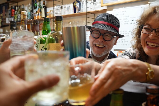 [1 Group Only] Osaka Street Food Tour for Family - Guides who shape the evening