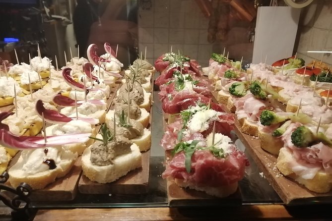 2.5 Hour Street Food Tour of Venice - Local bars, family businesses, and changing stops