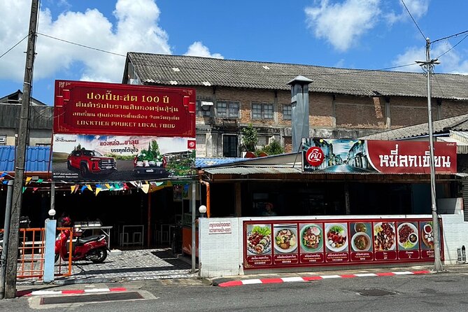2 Hours Phuket Old Town Street Food Walking Tour - Eating local at Lok Tian Food Court
