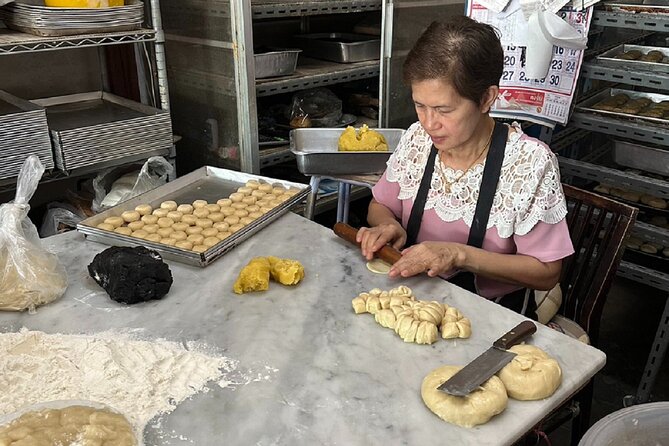 2 Hours Phuket Old Town Street Food Walking Tour - Why the start time matters