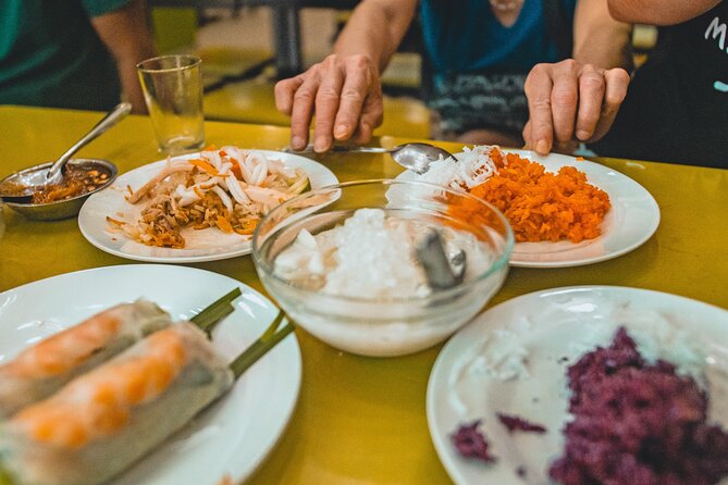3 Hours Cycling Street Food Night Ride in Ho Chi Minh City - Why a bicycle is a smart way to eat through Saigon