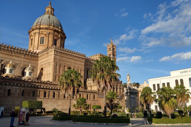 3-hours Street Food Bike Tour in Palermo - Via Maqueda and the final tasting