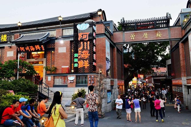 4-Hour Xiamen Private Local Food Market Experience - Zeng Cuo An Village: a snack-first opening