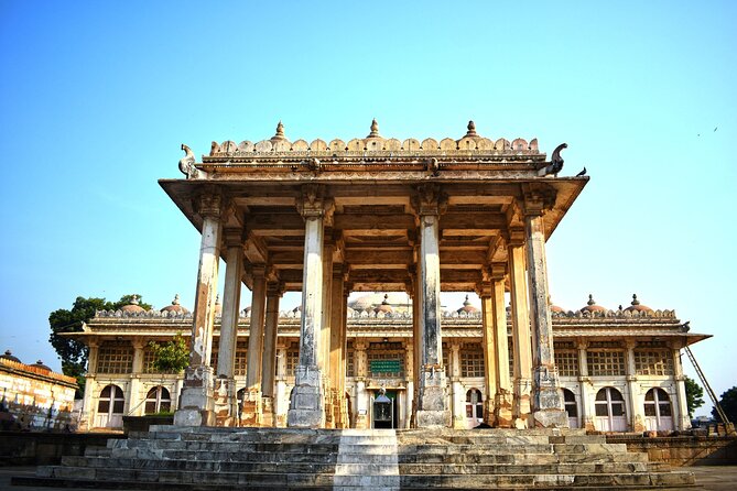 Ahmedabad Private City Tour Including Local Night Market - Sidi Saiyyed Mosque and its famous stone screen
