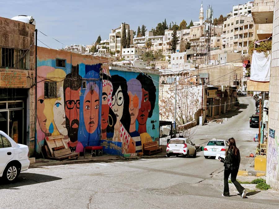 Amman Walking Tour: Hidden Gems, Culture & Street Food - Who should book this walking tour?