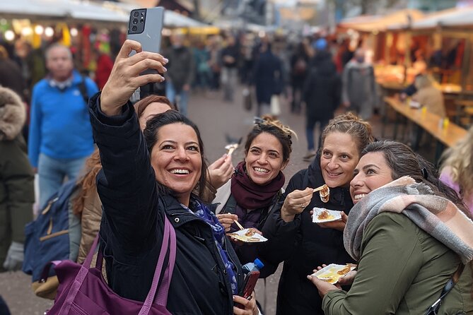 Amsterdam's Market Street Food Tour with Streat Bites - A small group makes the market easier