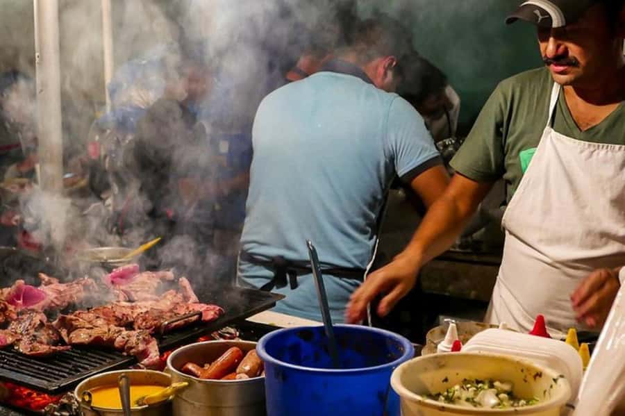 Antigua Local: Evening Street Food Tour with Dinner - Key points at a glance