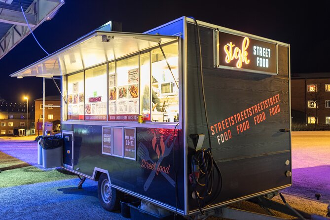 Aurora Borealis Tour in Kiruna - Lapland with Stejk Street Food - A tipi dinner before the northern lights