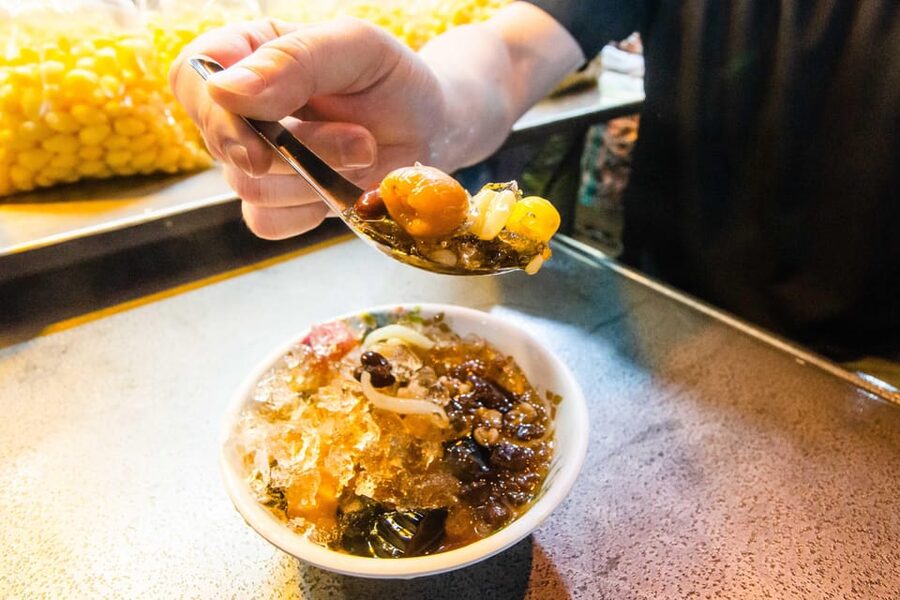 Authentic Street Food Tour in Chinatown I Bangkok - Grilled pork, dumplings, and Pad Thai