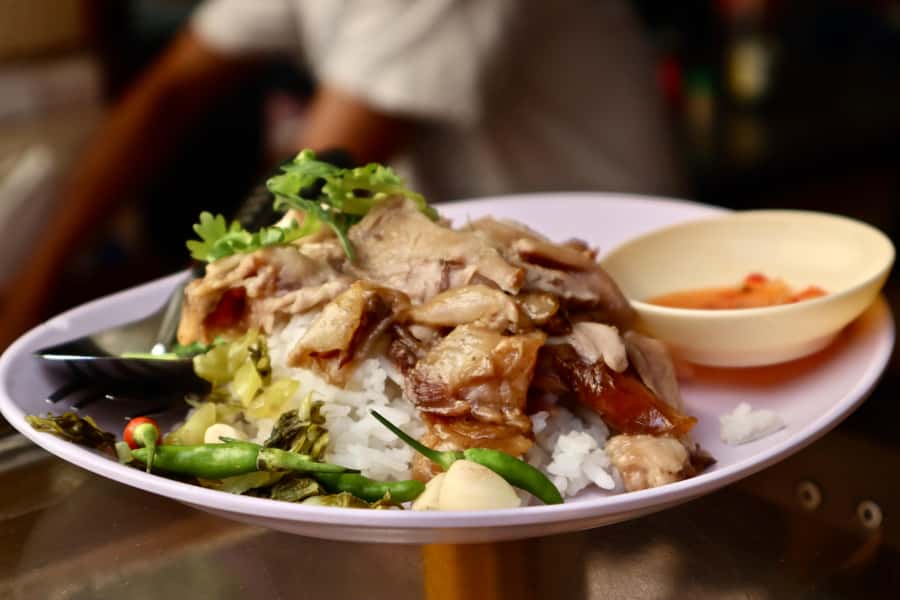 Bangkok: Chinatown Street Food Tour with 8+ Local Dishes - Dim sum adds the Chinese side of Chinatown