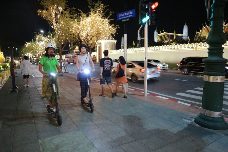 Bangkok: E-Scooter Night Tour with Local Street Food - JP Market and Chinatown food stops