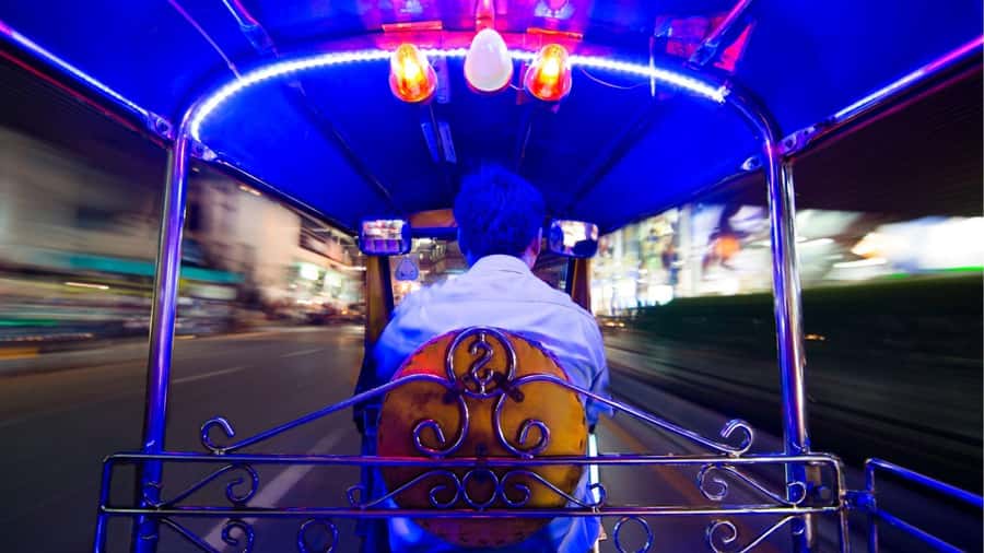 Bangkok: Lebua Sky Bar & China Town Street Food by Tuk Tuk - The Michelin-starred Pad Thai stop