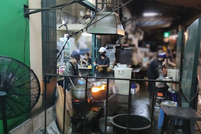 Bangkok: Michelin Guide Street Food Tour by Tuk Tuk - Jay Fai and Teens of Thailand: optional, not included