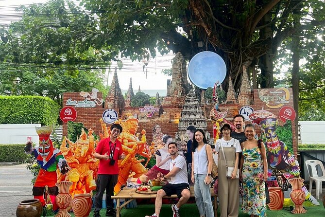 Bangkok Night Market Tour Dinner and Vintage Find - What the Michelin mention really means