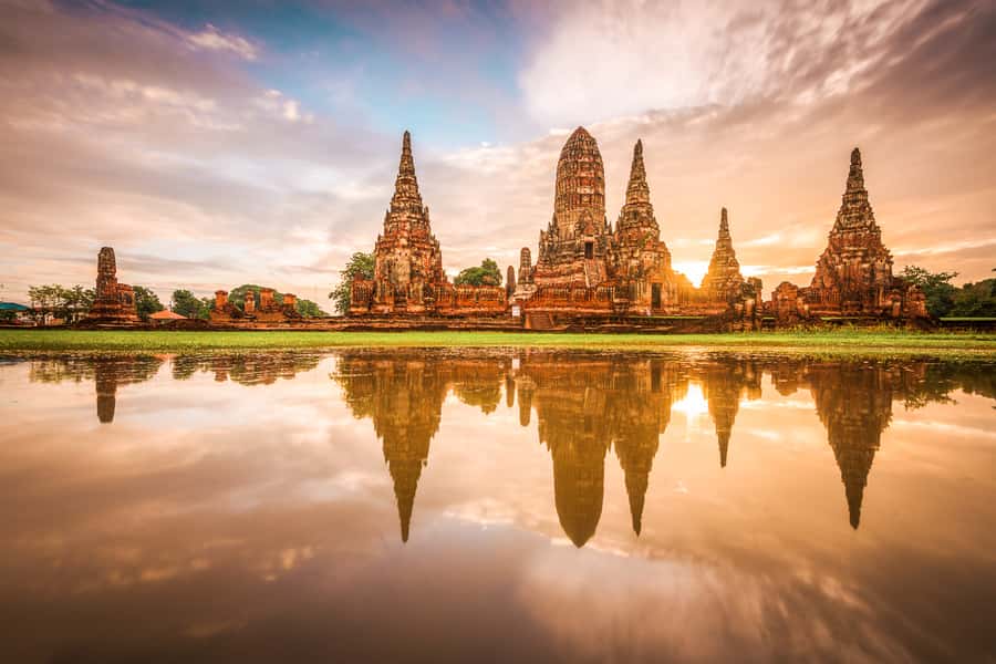 Bangkok: Private Trip to Ayutthaya Temples & Night Market - Private transport makes a long day easier