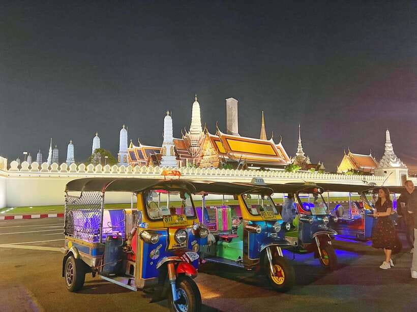 Bangkok Tuk-Tuk by Night with Chinatown Street Food Meal - Key points at a glance