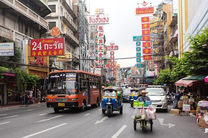 Bangkok Tuk-Tuk Tour by Night with Chinatown Street Food Meal - Key points to know before booking