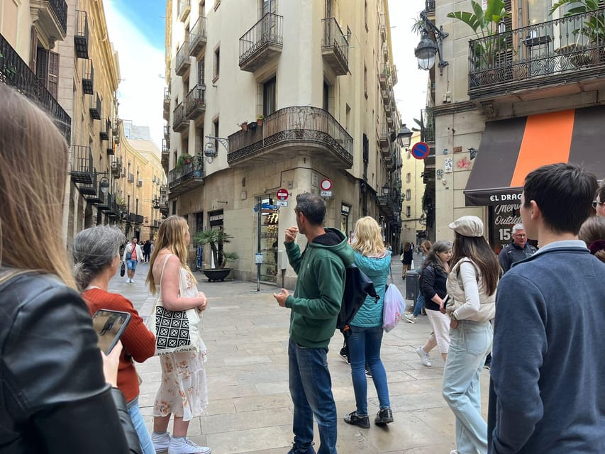Barcelona: Local Market & Street Food Walking Tour - What the food selection tells you about Barcelona