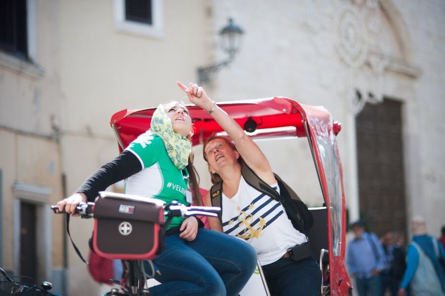 Bari: Rickshaw Street Food Tour - Handmade gelato to finish the food route