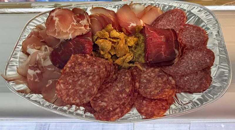 Belgrade: Street Food and Drinks Tour with 20+Tastings - What makes Yair and Davor useful guides