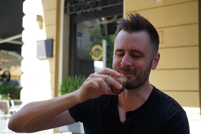 Belgrade Street Food Tasting Tour - Group size, walking, and practical comfort