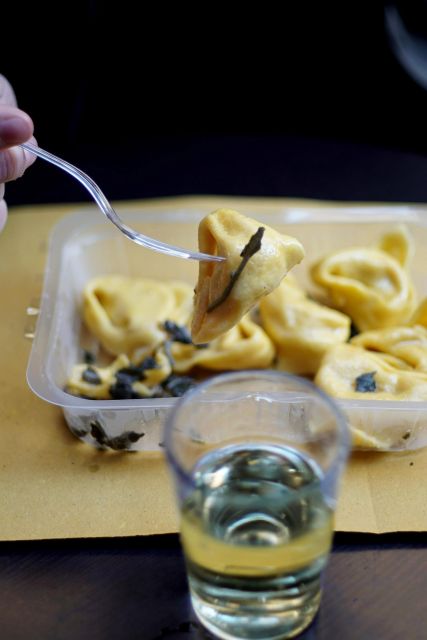 Bologna: Guided Food Markets Tour - The Quadrilatero and Bologna’s old food streets