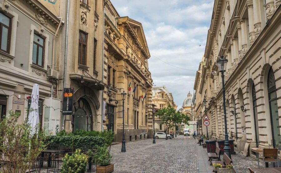 Bucharest Panoramic City Tour & Street Food - The Romanian Athenaeum closes the route