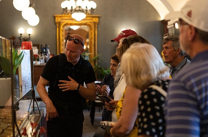 Budapest Bites: 3-hr Street Food Tour with Hungarian Delicacies - Who should book Budapest Bites