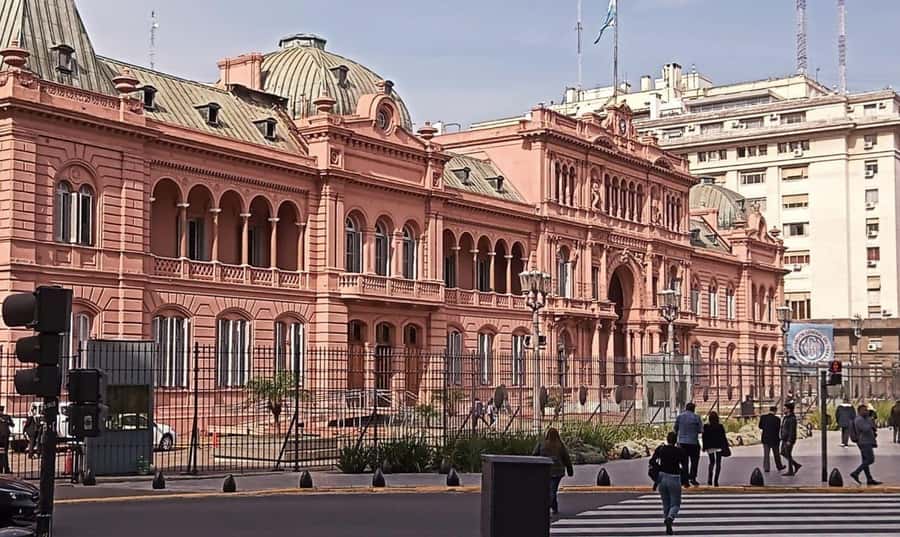 Buenos Aires Premium city tour with street food - El Ateneo Grand Splendid is a memorable ten-minute stop