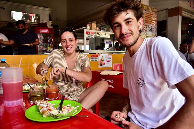 Cancun Private Foodies Market Tour and Street Food - Who will get the most from the $79 price