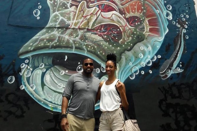 Cancun Street Food Tour with Food Stalls, Local Market and Murals - Stop three: Yucatecan food at Lonchería El Pocito