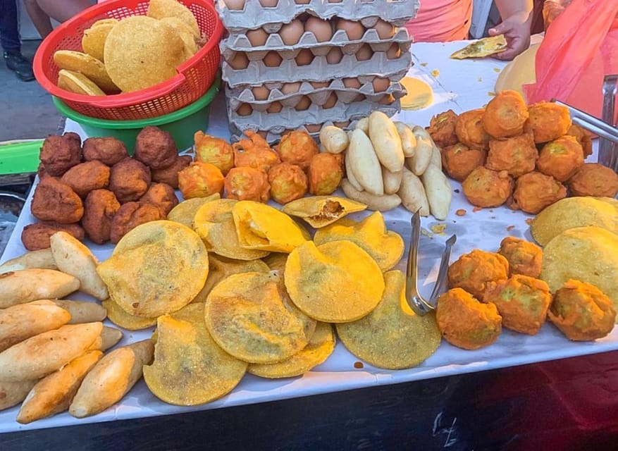 Cartagena: Street Food Tour with German or Italian Guide - Portal de Los Dulces and Cartagena’s sweeter side