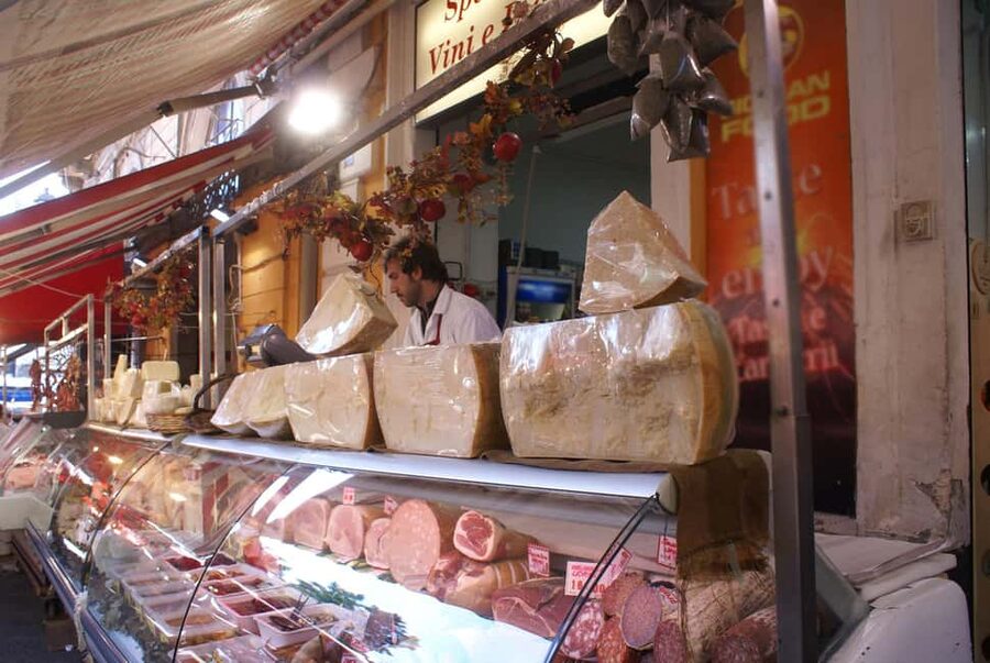 Catania: Guided Street Food Tour with Tastings - Key points at a glance