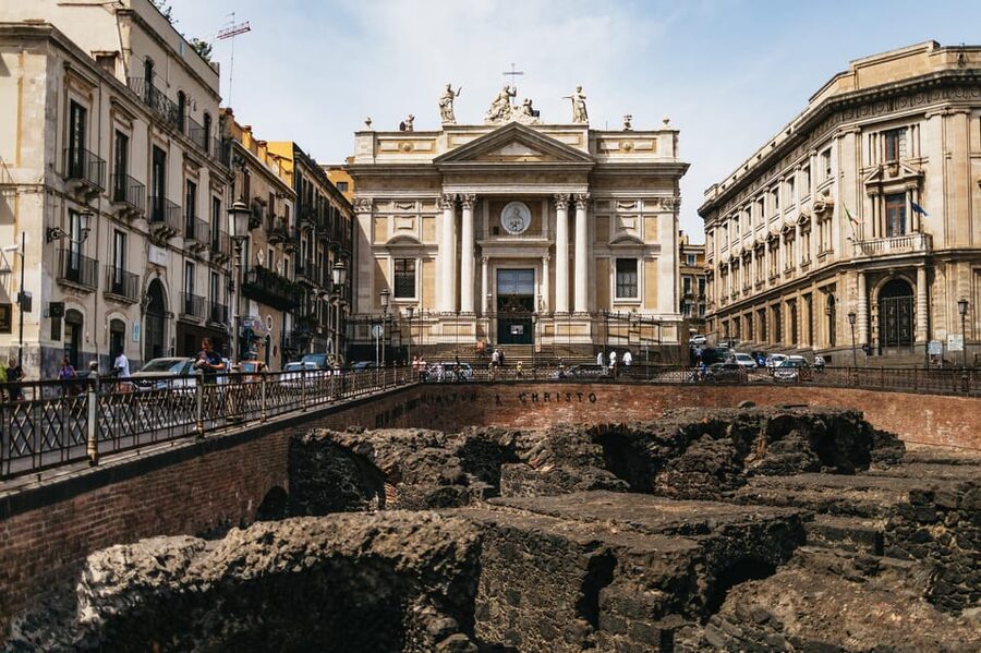 Catania: Guided Street Food Walking Tour - Walking, food limits, and who should book