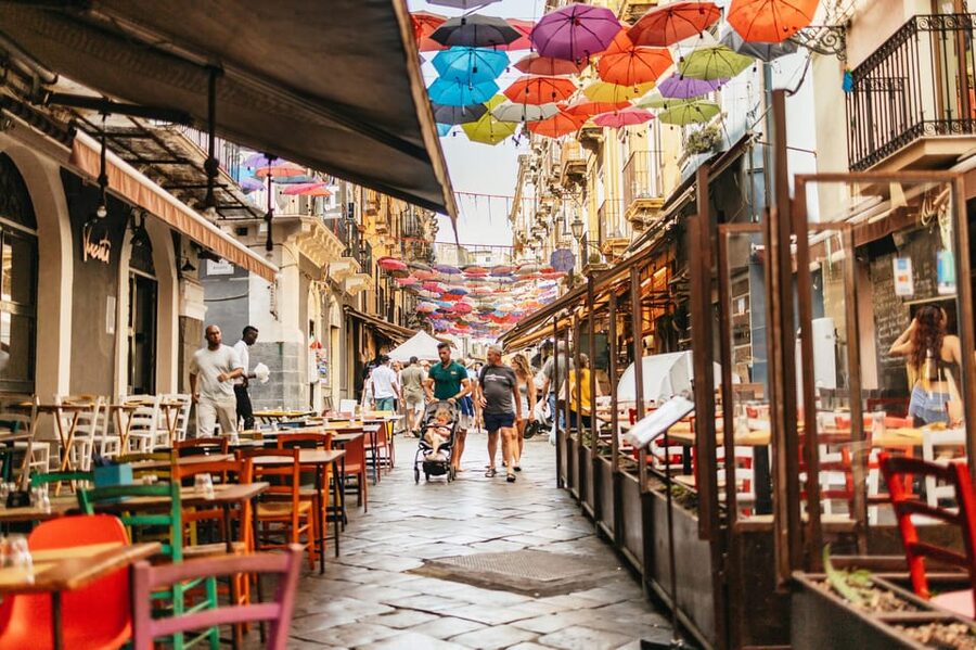 Catania: Guided Street Food Walking Tour - Piazza Duomo, selz, and the city’s public heart