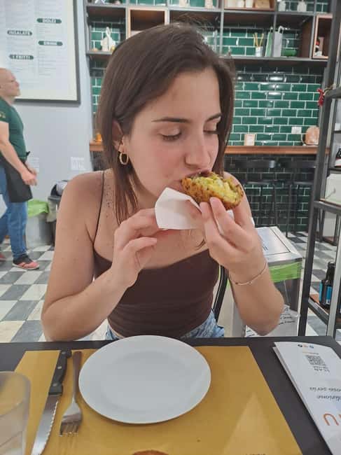 Catania: Street Food Guided Walking Tour - Catania Cathedral and the first taste