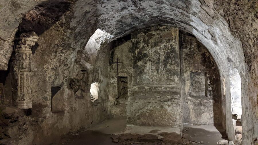Catania: Underground and Street Food Walking Tour - Practical details that matter