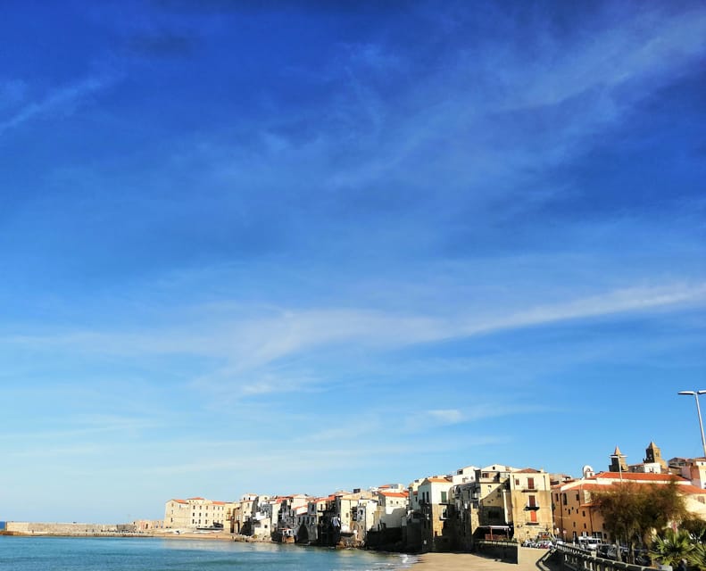 Cefalù: Street Food Tour with Tastings - The bakery stop: a first taste of Sicily