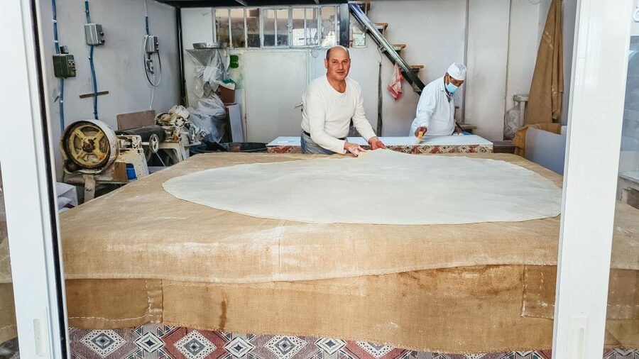 Chania: Old Town Highlights Guided Tour with Street Food - Guides who shape the experience