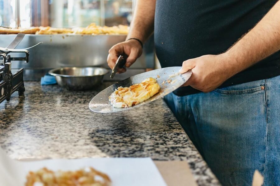 Chania: Old Town Highlights Guided Tour with Street Food - Is $106 a good value?