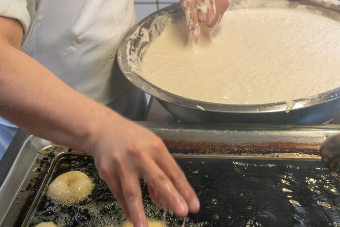 Classic Athens Food Tour with Local Drink & Market Visit - Starting at Syntagma Square