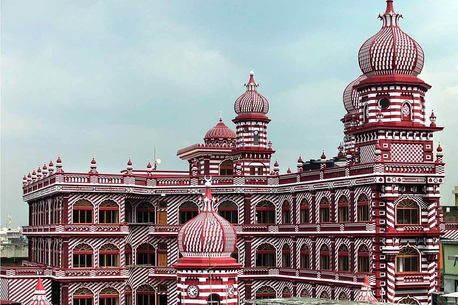 COLOMBO PRIVATE CITY TOUR WITH street food( All inclusive ) - The Red Mosque and Pettah’s close-up history