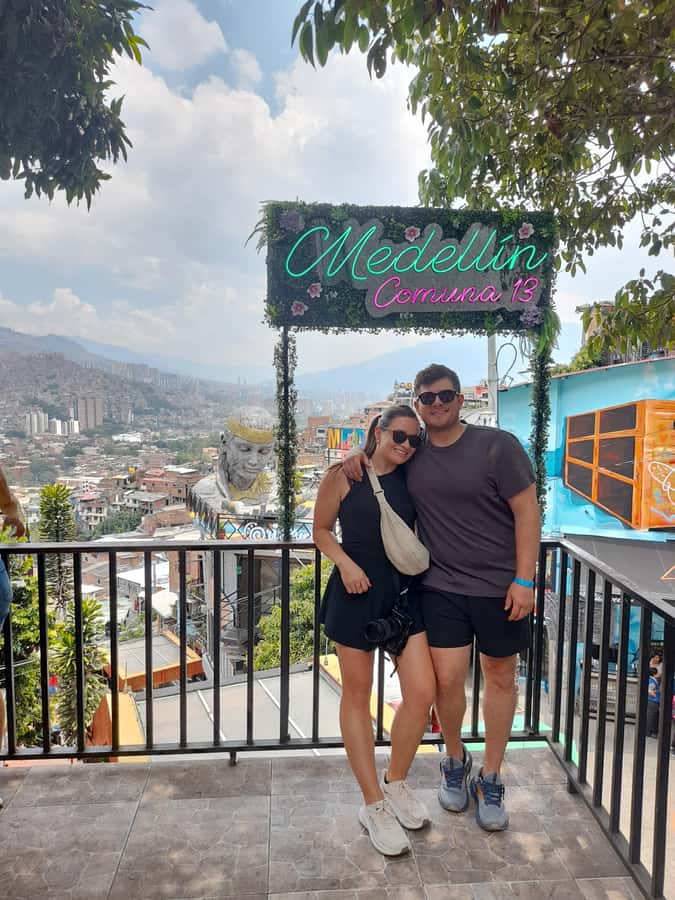 Comuna 13: Graffiti tour & Street Food/drink with telesferic - Is $22 good value?