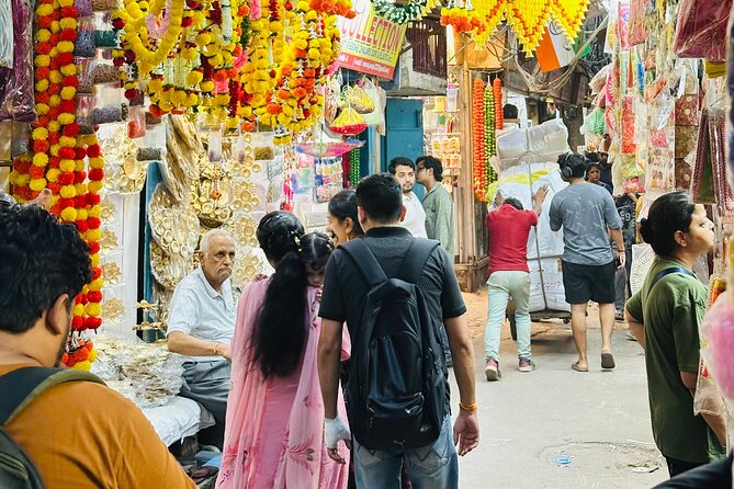 Customized Half Day and Full Day Delhi Shopping, Street Food Tour - Kinari Bazaar, the market for weddings and celebrations