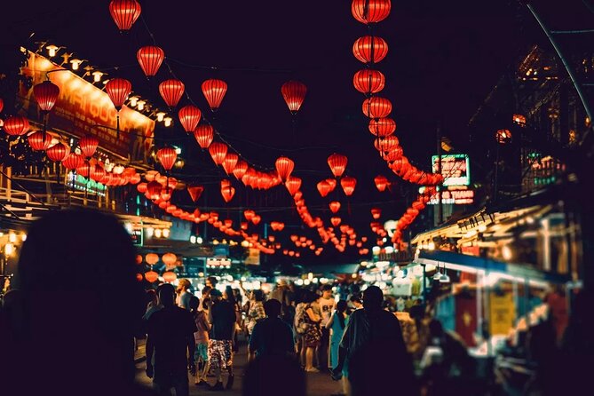 Da Nang by Night from Hoi An: Seafood dinner, night market and cruise trip - Who will enjoy this evening most