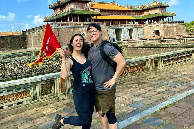 Da Nang City Sightseeing And Local Street Food Tour With Students - Da Nang’s bridges and Han River views