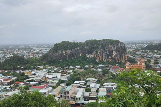 Da Nang City Sightseeing And Local Street Food Tour With Students - Chợ Bắc Mỹ An: the city at street level