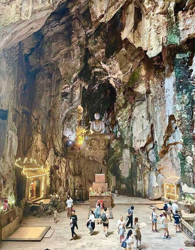 Da Nang City Sightseeing & Street Food Full Day Private Tour - Dragon Bridge and Da Nang’s riverfront