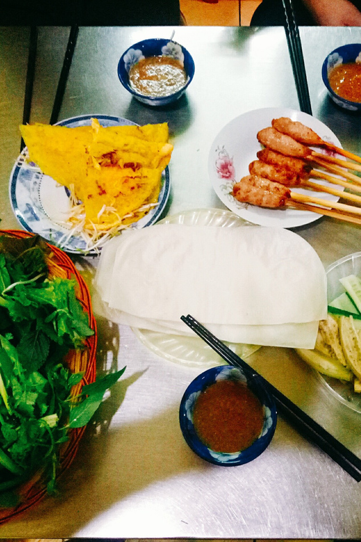 Da Nang: Local Street Food Walking Tour - Betel-leaf beef and local dishes outside the usual guidebook list