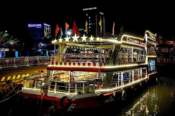 Da Nang: Seafood dinner, night market, sightseeing by night - Seafood dinner as the evening anchor